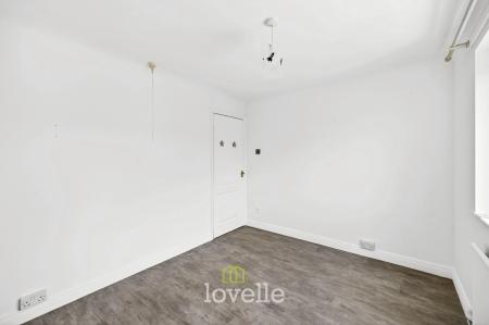 3 bedroom Detached house for sale in School Road, South Killingholme, DN40
