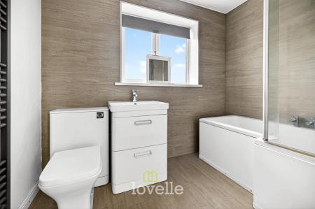 3 bedroom Detached house for sale in School Road, South Killingholme, DN40