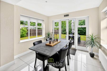 3 bedroom Detached house for sale in Welholme Road, Grimsby, DN32