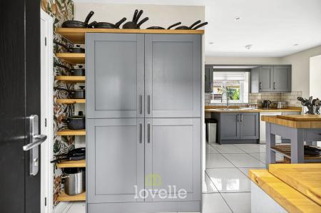 3 bedroom Detached house for sale in Welholme Road, Grimsby, DN32