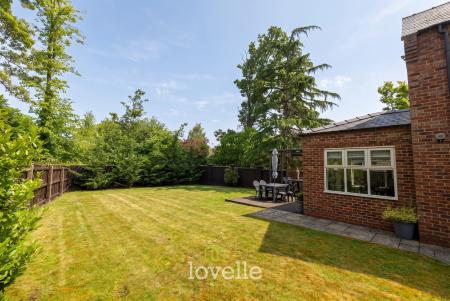 3 bedroom Detached house for sale in Welholme Road, Grimsby, DN32