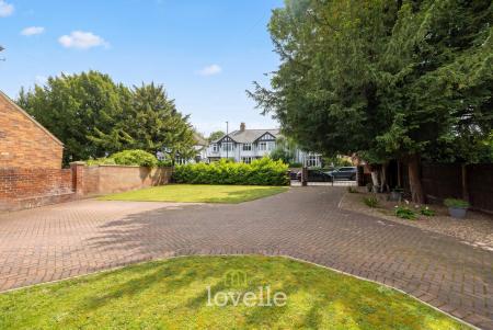 3 bedroom Detached house for sale in Welholme Road, Grimsby, DN32
