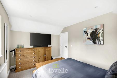 3 bedroom Detached house for sale in Welholme Road, Grimsby, DN32