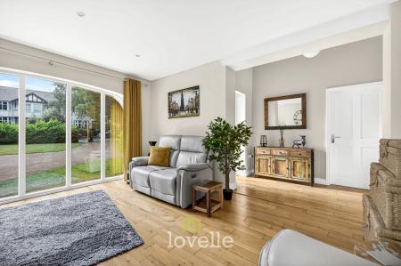 3 bedroom Detached house for sale in Welholme Road, Grimsby, DN32