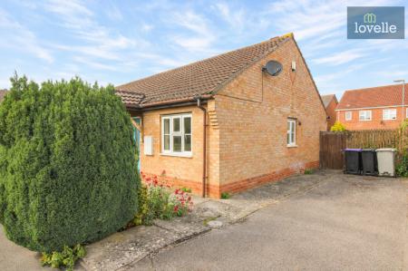 2 bedroom Semi-detached bungalow for sale in Bishops Close, Louth, LN11