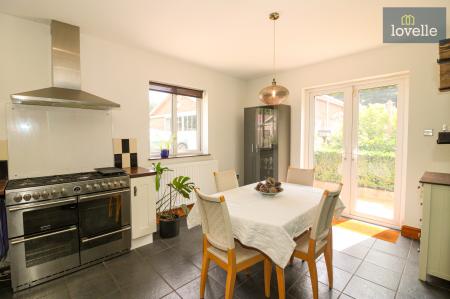 5 bedroom Detached house for sale in Warren Road, North Somercotes, LN11