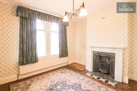 3 bedroom Detached house for sale in Kenwick, Louth, LN11
