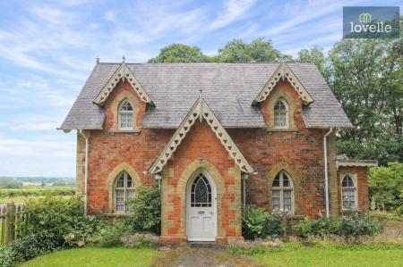 3 bedroom Detached house for sale in Kenwick, Louth, LN11
