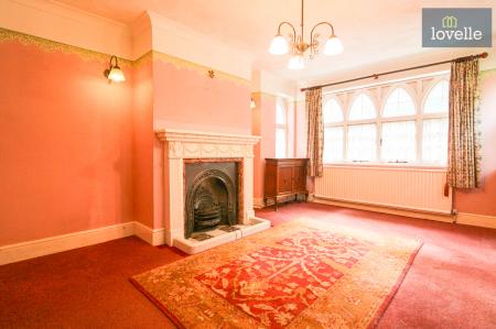 3 bedroom Detached house for sale in Kenwick, Louth, LN11