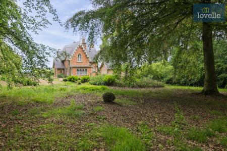 3 bedroom Detached house for sale in Kenwick, Louth, LN11