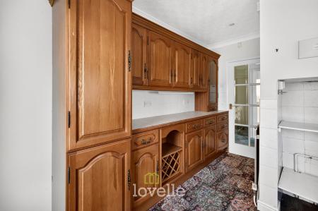 3 bedroom Detached bungalow for sale in Pelham Avenue, Scartho, Grimsby, DN33