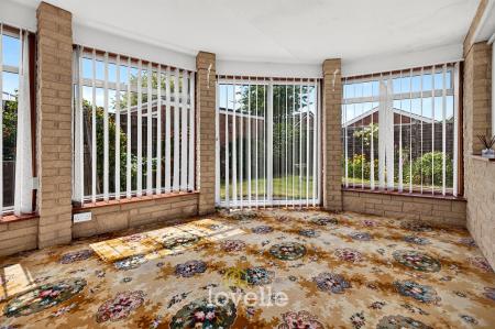 3 bedroom Detached bungalow for sale in Pelham Avenue, Scartho, Grimsby, DN33