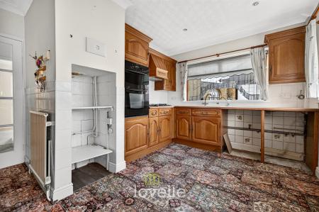3 bedroom Detached bungalow for sale in Pelham Avenue, Scartho, Grimsby, DN33