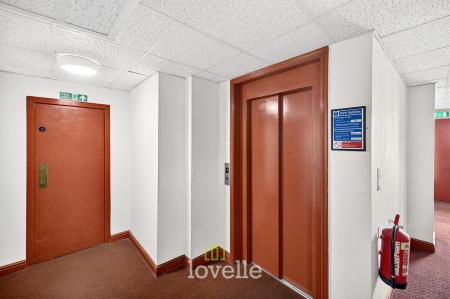 1 bedroom Flat for sale in Victoria Street, Grimsby, DN31