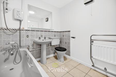 1 bedroom Flat for sale in Victoria Street, Grimsby, DN31