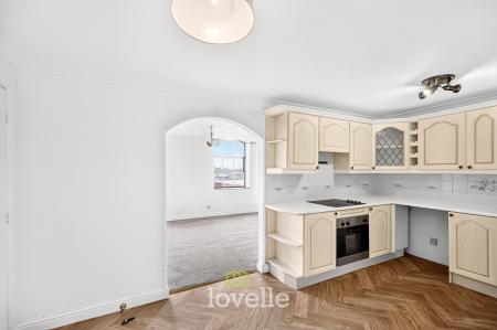 1 bedroom Flat for sale in Victoria Street, Grimsby, DN31