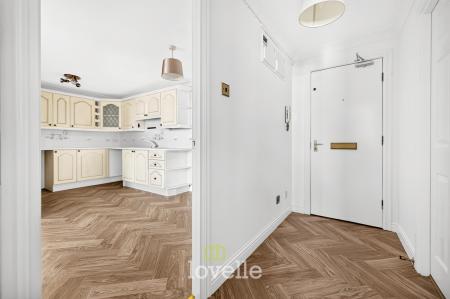 1 bedroom Flat for sale in Victoria Street, Grimsby, DN31
