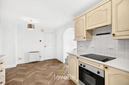 1 bedroom Flat for sale in Victoria Street, Grimsby, DN31