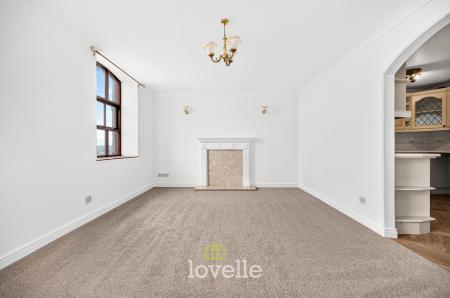1 bedroom Flat for sale in Victoria Street, Grimsby, DN31