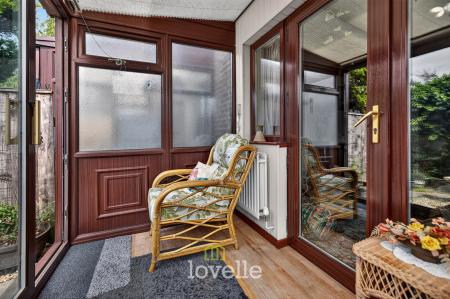 2 bedroom Terraced House for sale in Waterside Drive, Grimsby, DN31