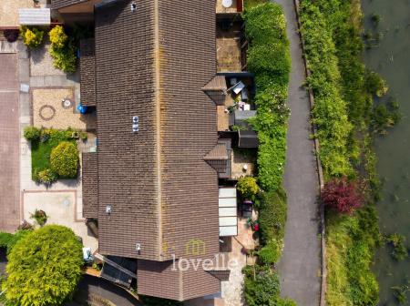 2 bedroom Terraced House for sale in Waterside Drive, Grimsby, DN31