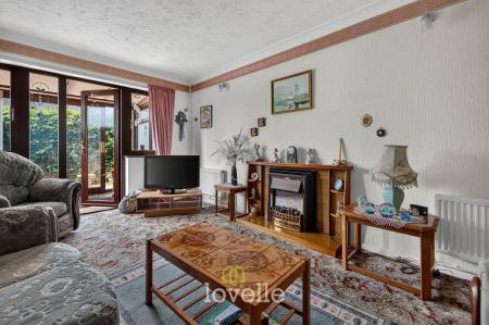 2 bedroom Terraced House for sale in Waterside Drive, Grimsby, DN31