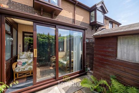 2 bedroom Terraced House for sale in Waterside Drive, Grimsby, DN31