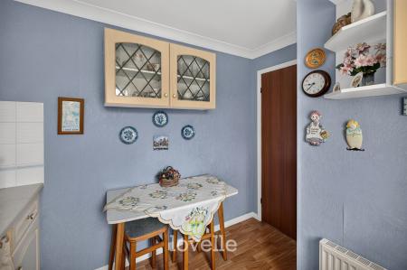 2 bedroom Terraced House for sale in Waterside Drive, Grimsby, DN31