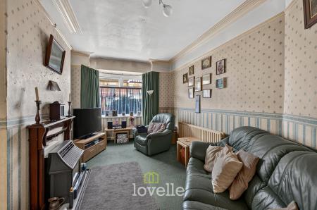 3 bedroom Terraced House for sale in Humberstone Road, Grimsby, DN32