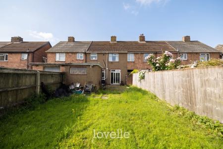 3 bedroom Terraced House for sale in Crosby Road, Grimsby, DN33