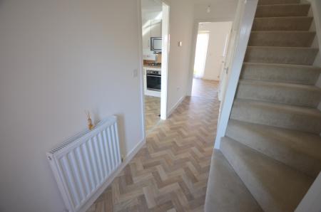 2 bedroom Semi-detached house to let in Bytham Close, Scartho Top, Grimsby, DN33