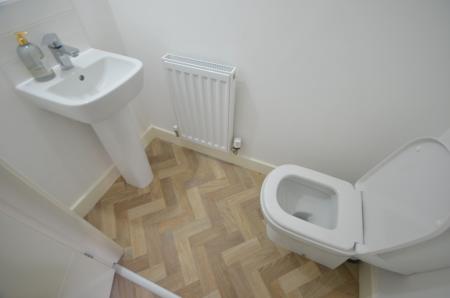 2 bedroom Semi-detached house to let in Bytham Close, Scartho Top, Grimsby, DN33