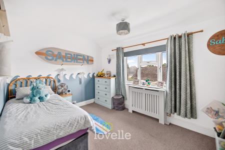 3 bedroom Semi-detached house for sale in Cemetery Road, Laceby, DN37