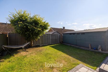 3 bedroom Semi-detached house for sale in Cemetery Road, Laceby, DN37