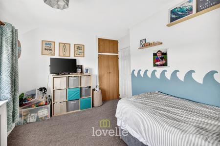 3 bedroom Semi-detached house for sale in Cemetery Road, Laceby, DN37