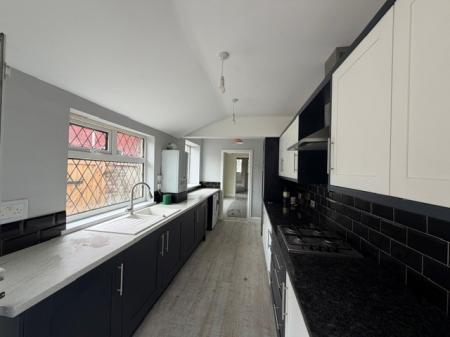 3 bedroom Terraced House to let in Durban Road, Grimsby, DN32