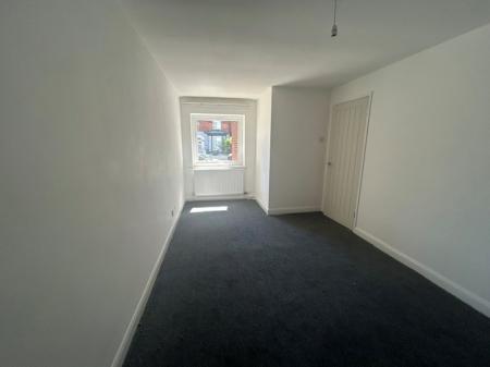 1 bedroom Flat to let in Torrington Street, Grimsby, DN32