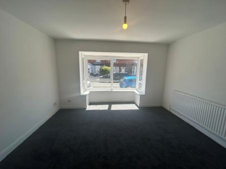1 bedroom Flat to let in Torrington Street, Grimsby, DN32