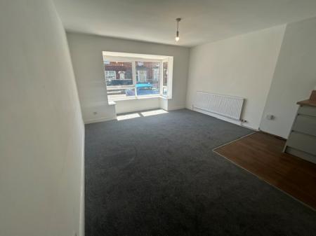 1 bedroom Flat to let in Torrington Street, Grimsby, DN32