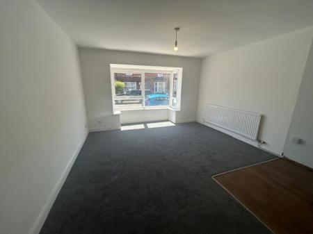 1 bedroom Flat to let in Torrington Street, Grimsby, DN32