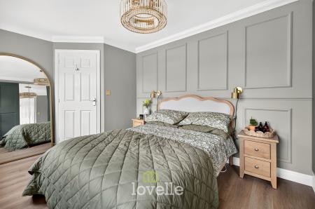 5 bedroom Detached house for sale in Hornbeam Drive, Healing, DN41