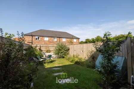 3 bedroom Terraced House for sale in Florina Place, Scartho, Grimsby, DN33