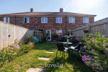 3 bedroom Terraced House for sale in Florina Place, Scartho, Grimsby, DN33