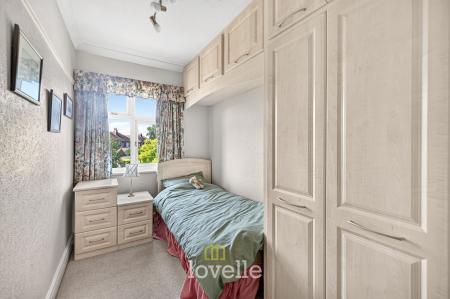 4 bedroom Detached house for sale in Bargate, Grimsby, DN34