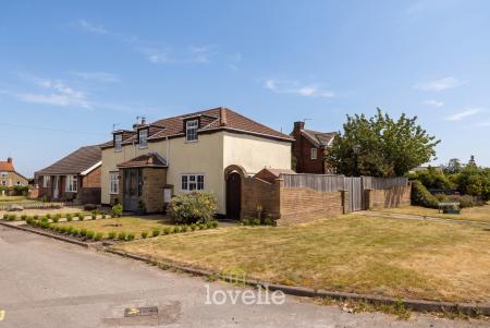 3 bedroom Detached house for sale in North End, Keelby, DN41