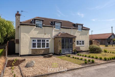 3 bedroom Detached house for sale in North End, Keelby, DN41