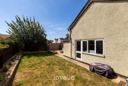 3 bedroom Detached house for sale in North End, Keelby, DN41