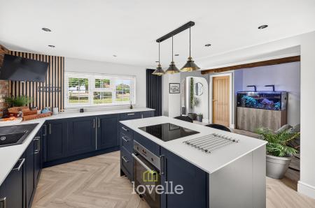 3 bedroom Detached house for sale in North End, Keelby, DN41