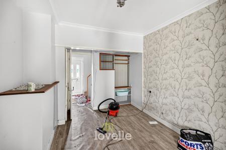 3 bedroom End of terrace house for sale in Bonby Grove, Grimsby, DN33
