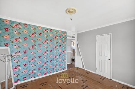 3 bedroom End of terrace house for sale in Bonby Grove, Grimsby, DN33